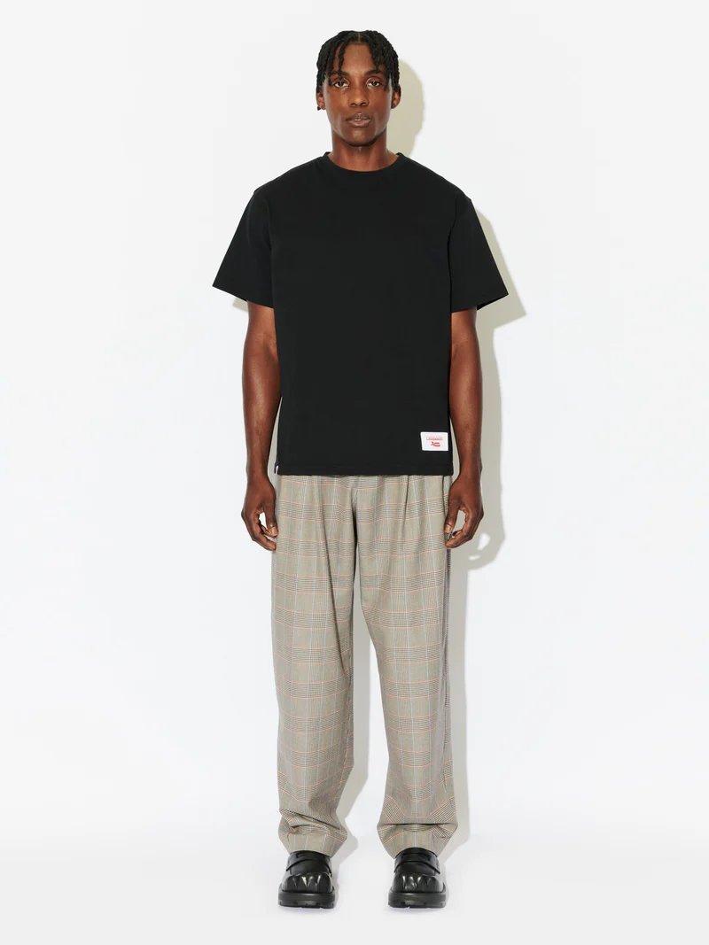 LABEL TEE BLACK